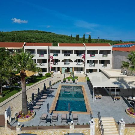 Remezzo Studios & Apartments Amoudi Luaran gambar