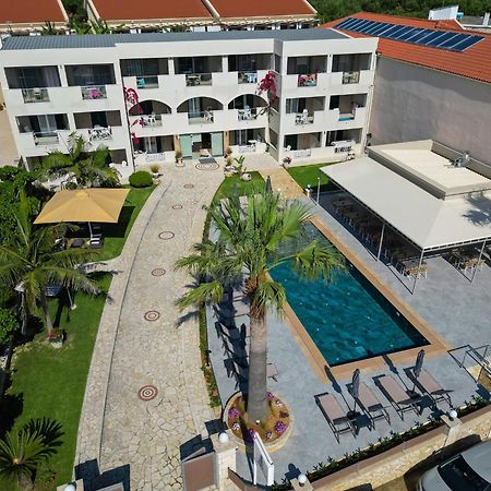 Remezzo Studios & Apartments Amoudi Luaran gambar