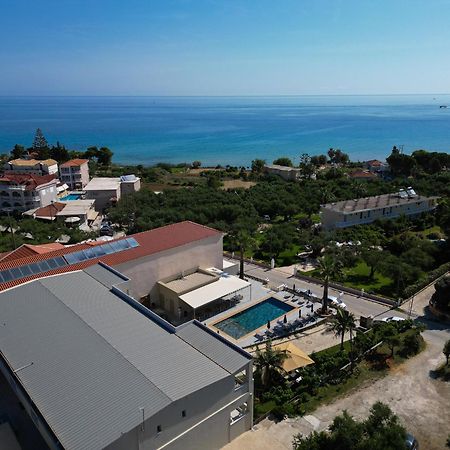 Remezzo Studios & Apartments Amoudi Luaran gambar