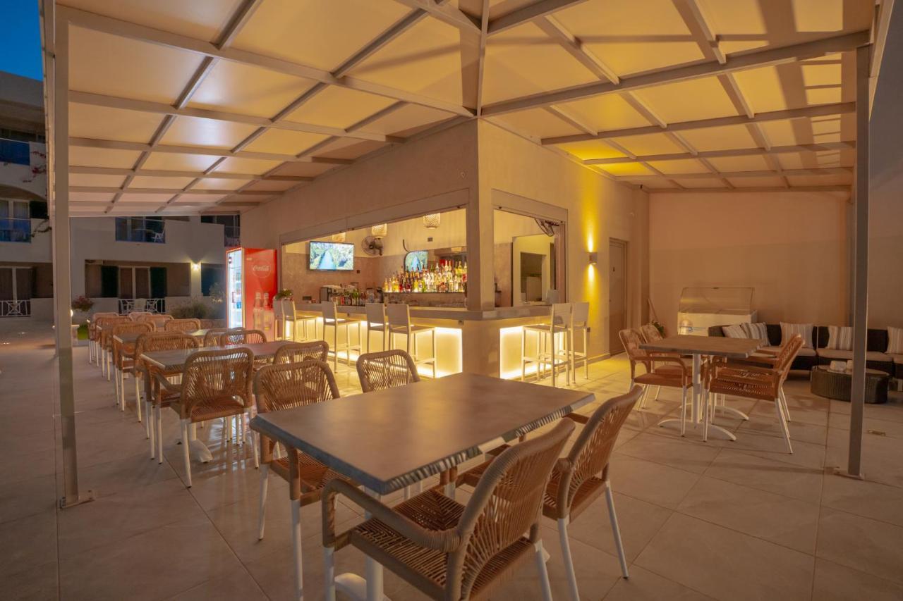 Remezzo Studios & Apartments Amoudi Luaran gambar