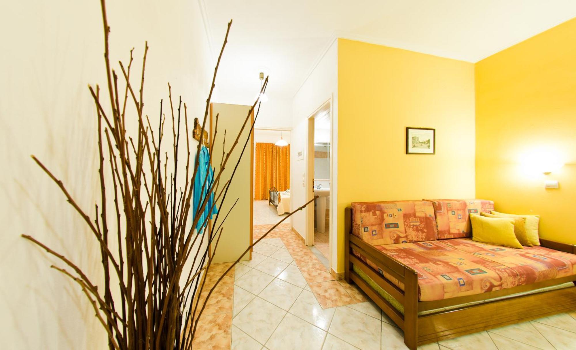 Remezzo Studios & Apartments Amoudi Luaran gambar