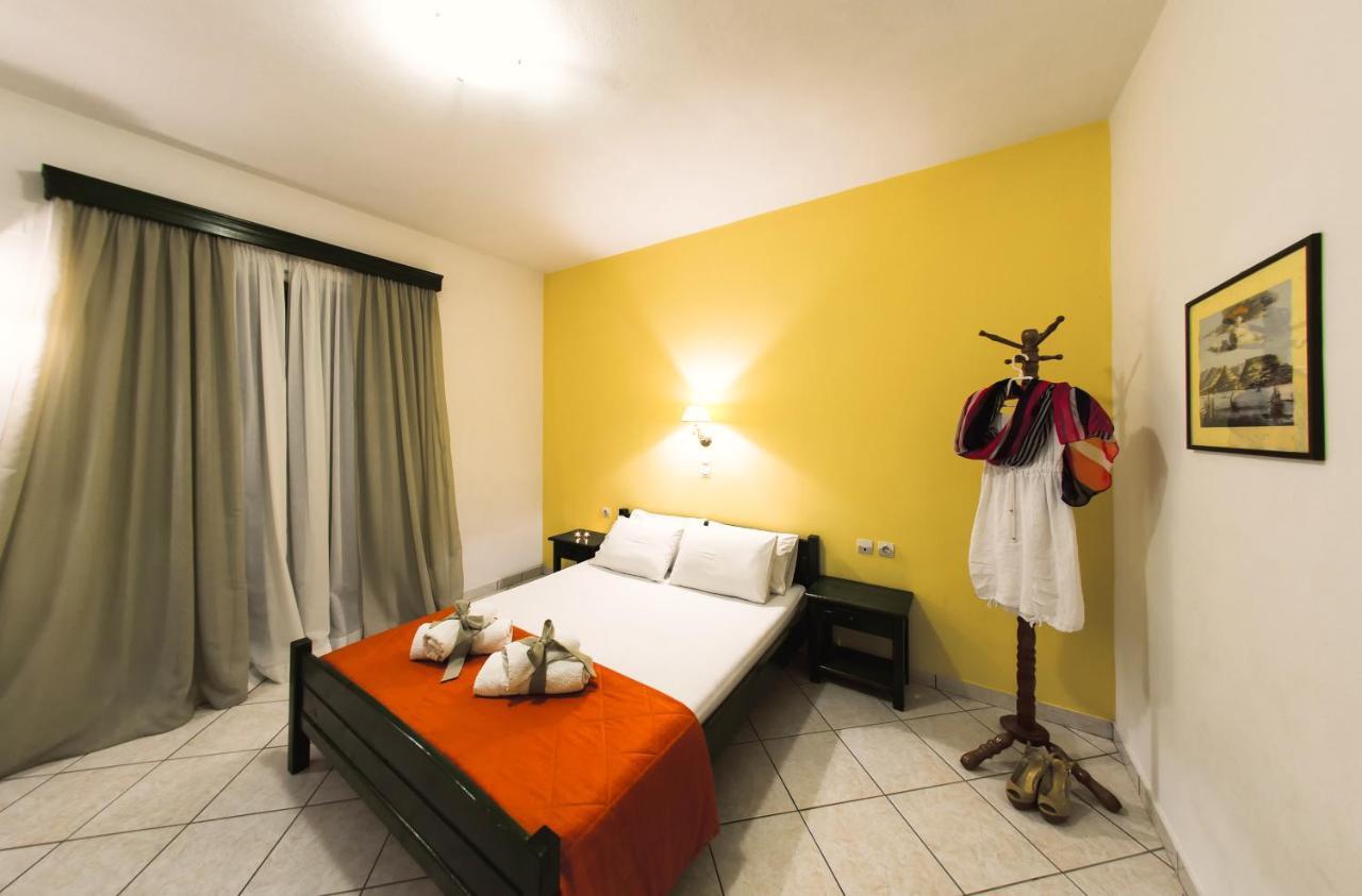 Remezzo Studios & Apartments Amoudi Luaran gambar