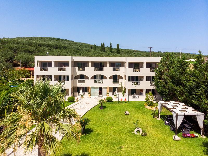 Remezzo Studios & Apartments Amoudi Luaran gambar
