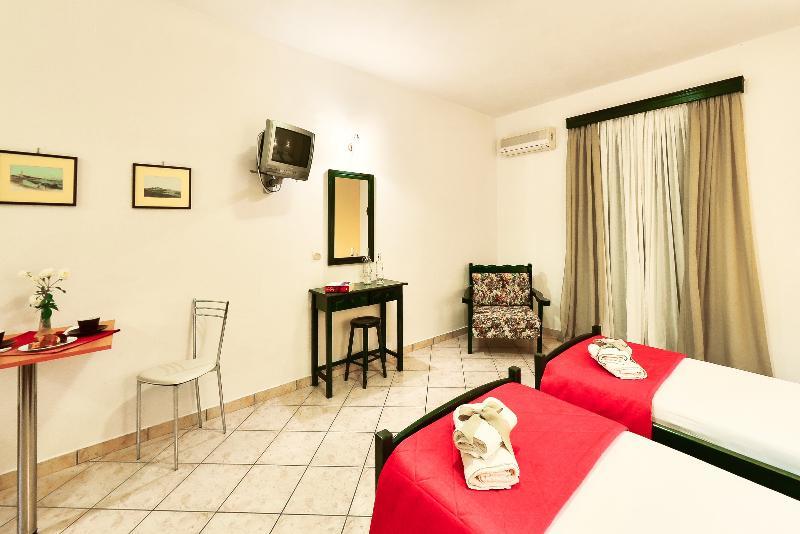 Remezzo Studios & Apartments Amoudi Luaran gambar